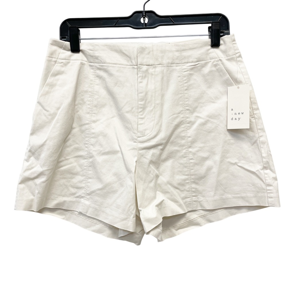 A New Day Women's Off-White High Rise Stretch Midi Shorts Size 6